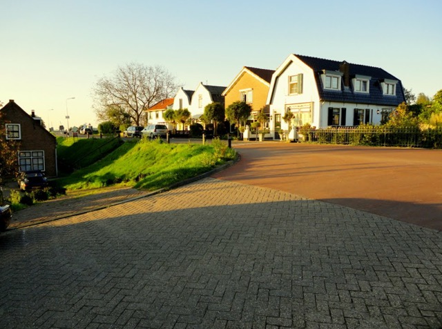 Kouweklauwen-056-Lekdijk_-_Lexmond.png