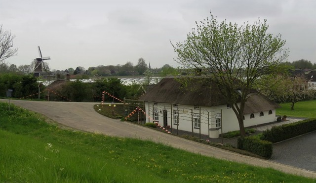 Kouweklauwen-021-De_molen_van_Varik.png